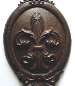 Decretive Fleur de Lis Cast Iron wall art 10.5" x 6.5" 37610